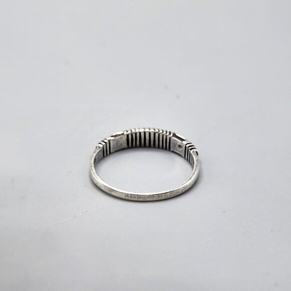 Sterling Silver Ring Bundle of 3 Bands 925 Sizes 5.5 7 and 7.5 - Picture 10 of 12